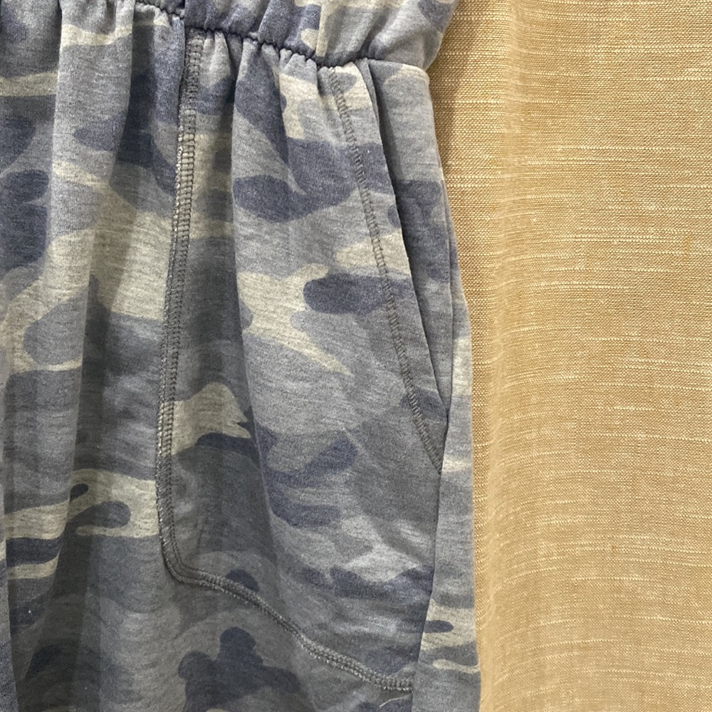 Camo romper with pockets - Picture 4 of 4